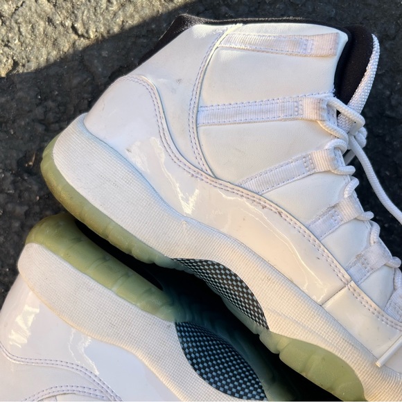 USED retro jordan 11s - Picture 6 of 12